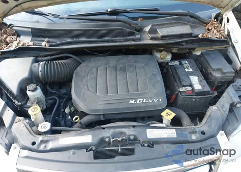 2013 Chrysler Town & Country Touring z USA, uszkodzony, nr VIN 2C4RC1BG9DR539291